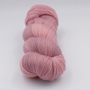 Emi, wool 80% merino and 20% silk, pink, colour Sissi