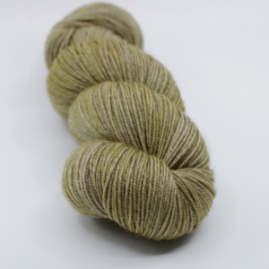 Fibrani wool, base: Tibetan. 65% merino - 20% silk and 15% yak. wheat, colour: Tara