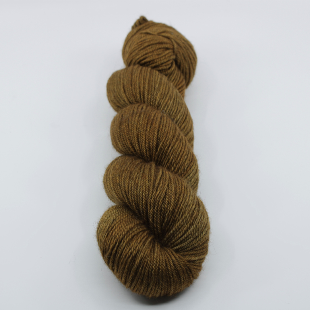Fibrani wool, base: Tibetan. 65% merino - 20% silk and 15% yak. yellow , color : Rufus