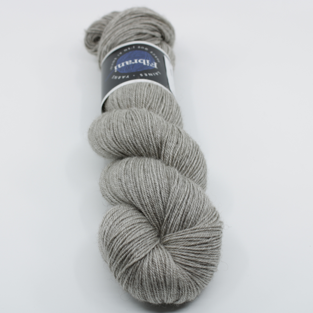 Tibetan 65% merino-20% silk and 15% yak wool from Fibrani, Natural color