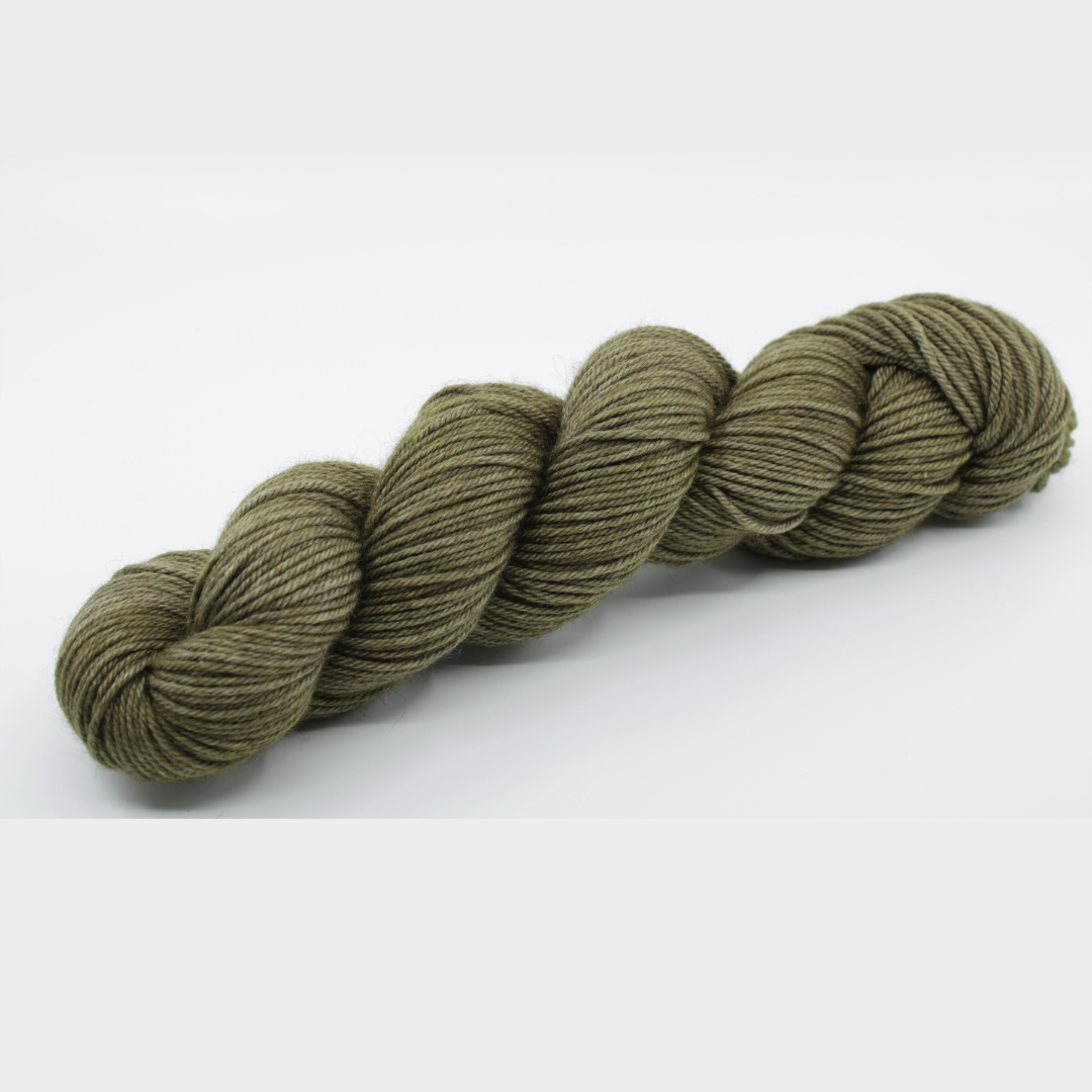 Fibrani wool, base: Tibetan DK. 60% merino - 20% silk and 20% yak, color: Khaki