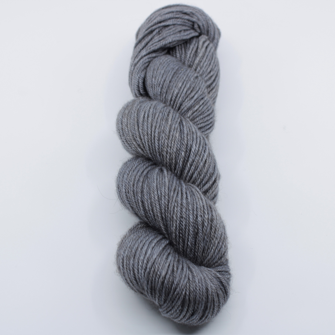Fibrani wool, base: Tibetan DK. 60% merino - 20% silk and 20% yak, blue, color: Marius