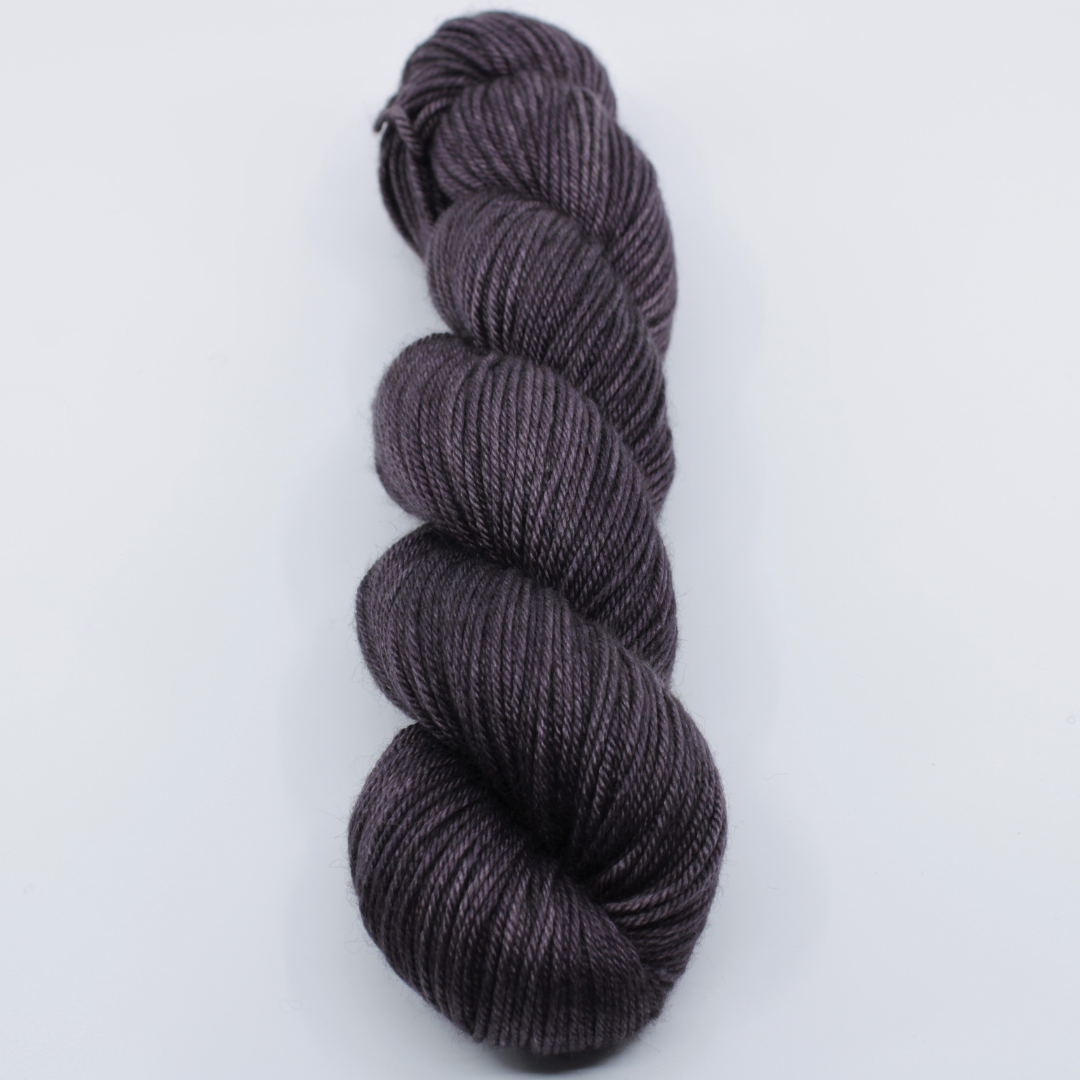 Fibrani wool, base: Tibetan DK. 60% merino - 20% silk and 20% yak. eggplant, color: Violine.