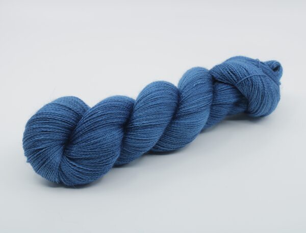 Fibrani wool - Alpa-silk base,70% baby alpaca and 30% silk,color:blue .color: Alba