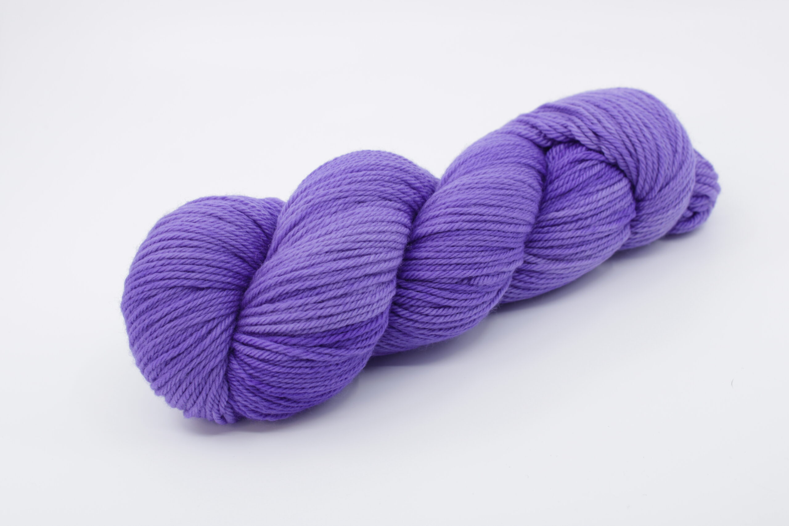 Fibrani wool, base: Flocon DK. 100% untreated merino wool, purple color. Color: Louisa.